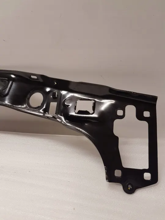 BMW X1 F48 Övre bältesförstärkning OEM 7434544 image 5