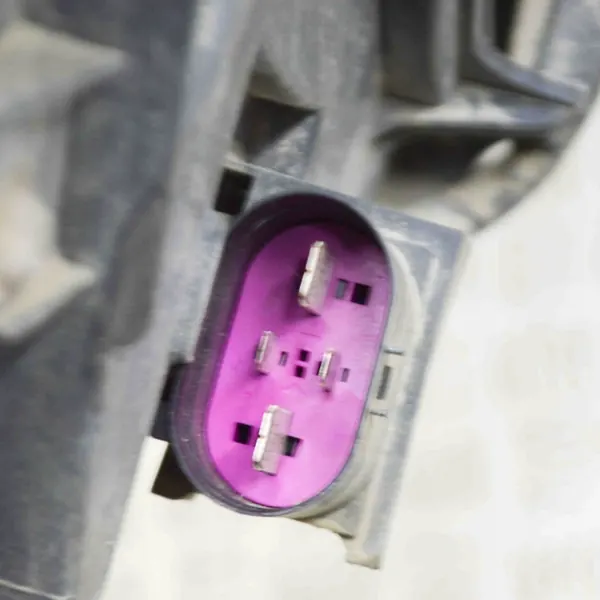 Peça de refrigeração OEM 1K0959455FB para Skoda Yeti image 10