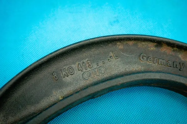 Audi OEM 8K0413038L Stoßdämpfergabel Gebraucht image 3
