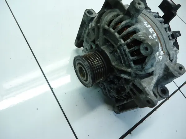 MERCEDES E W211 3.2CDI Vaihtovirtageneraattori A0121549802 image 2