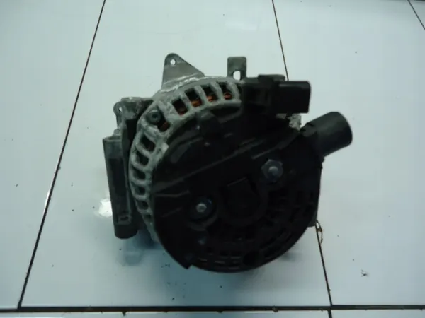 MERCEDES E W211 3.2CDI Vaihtovirtageneraattori A0121549802 image 4