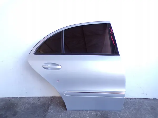 Mercedes W211 Achter Rechter Deur OEM C775 - Gebruikt image 2