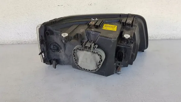 Farol dianteiro esquerdo VW T5 2003-2009 image 5