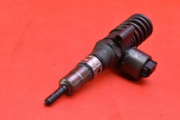 Injectiepomp OEM 03G130073B voor Audi A3 2.0 TDI image 4
