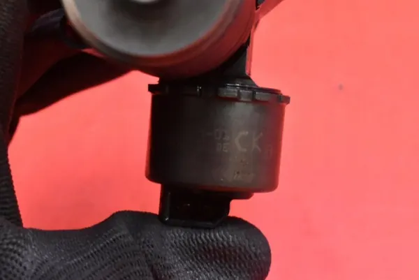 Injectiepomp OEM 03G130073B voor Audi A3 2.0 TDI image 7