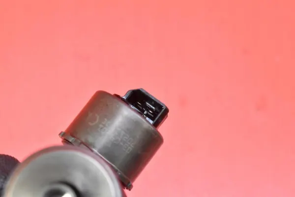 Injectiepomp OEM 03G130073B voor Audi A3 2.0 TDI image 9