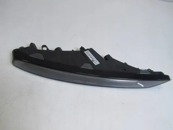 Farol de Neblina Direito Porsche Macan (95B) 95B941182A image 2