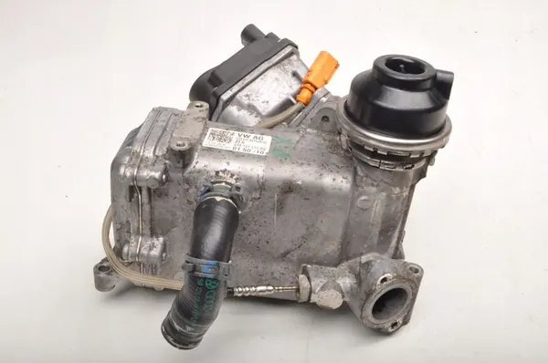 AUDI A4 A5 A8 D4 3.0 TDI Pakokaasujäähdytin 059131515BQ image 2