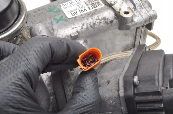 AUDI A4 A5 A8 D4 3.0 TDI Pakokaasujäähdytin 059131515BQ image 6