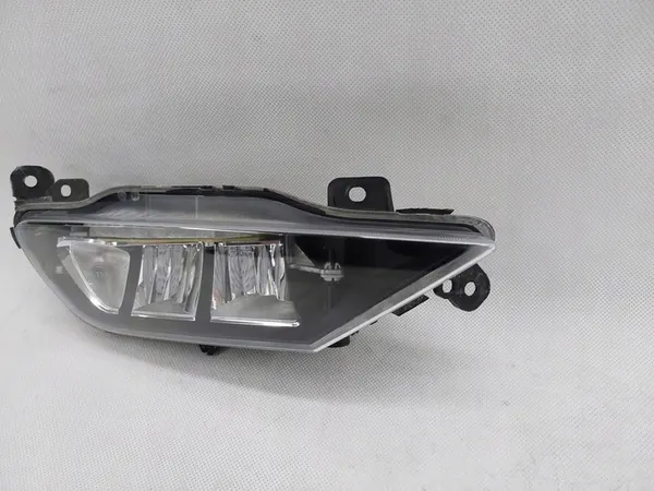 Volvo XC60 II XC90 II Farol de Neblina Direito 32337365 image 4