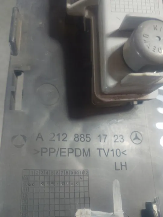 MERCEDES W212 09- Grille de Pare-chocs LED Gauche A2128851723 image 3