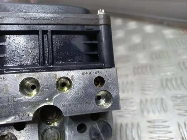 Pompe ABS AUDI A8 D2 4H0614517S image 3