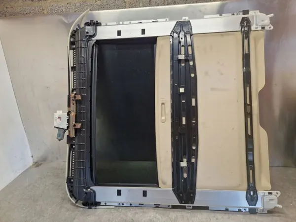 OEM 1 Lexus RX 450H 2011 Toit Ouvrant Complet image 3