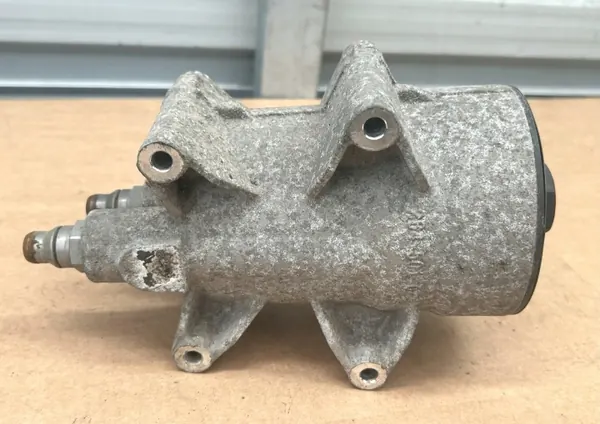 Gebruikte Filterbehuizing OEM A9605000021 voor Mercedes image 2