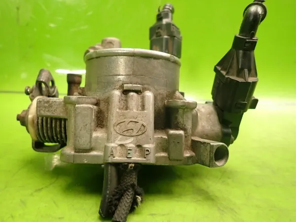 KIA Sorento Spjällhus OEM E9T15373C image 4