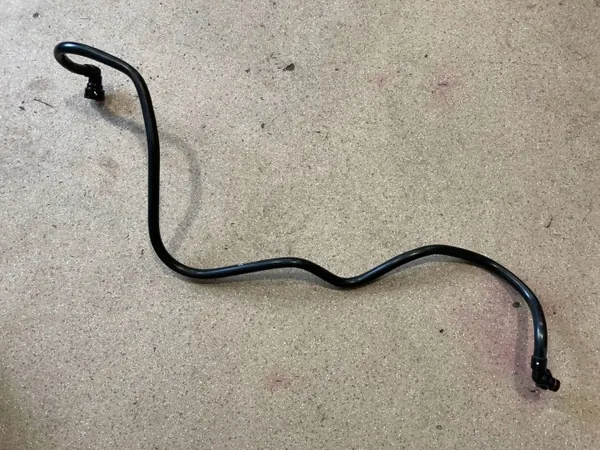 Conduit de refroidissement d'huile BMW OE OEM 8848365 image 4