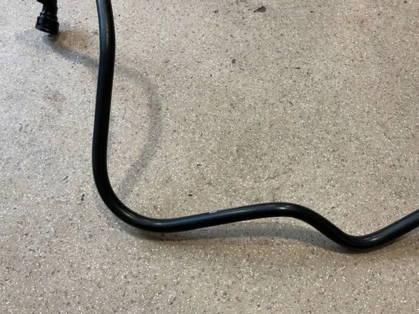 Conduit de refroidissement d'huile BMW OE OEM 8848365 image 6