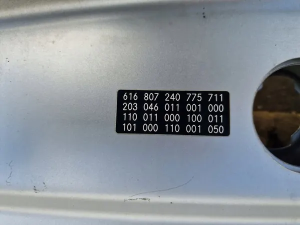 MERCEDES C-KLASA W203 Motorhuv image 10