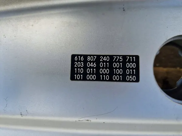 MERCEDES C-KLASA W203 Motorhuv image 4