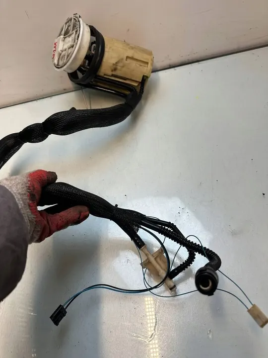 Bomba de combustível Mercedes-Benz 2114701694 image 4