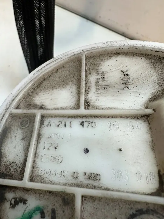 Bomba de combustível Mercedes-Benz 2114701694 image 5