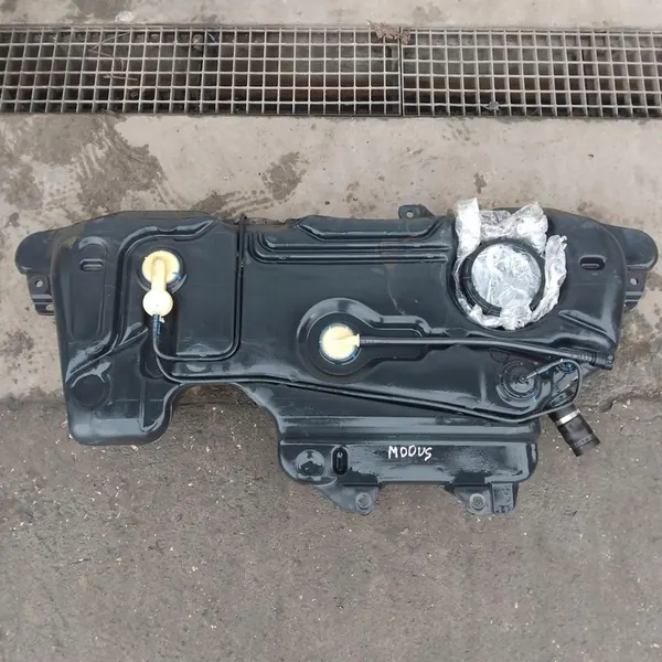 Réservoir de carburant RENAULT MODUS 1.4 16v 98KM OEM image 1