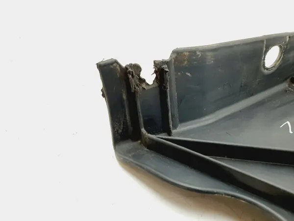 TRAFIC III VIVARO B MOTOR UNDERBODYSKYDD VÄNSTER 508436495R image 7