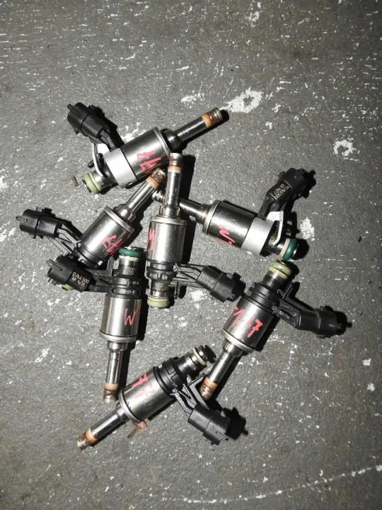 Injector Bosch 0 261 500 428 - Usado image 2