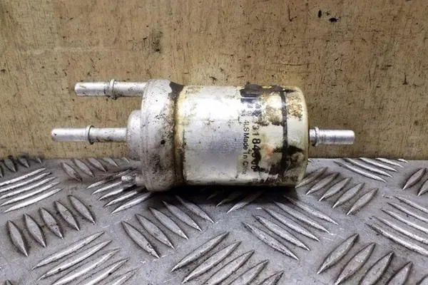 Polttoainesuodattimen kotelo SKODA YETI 1.8L 2011 OEM 3184000 image 2