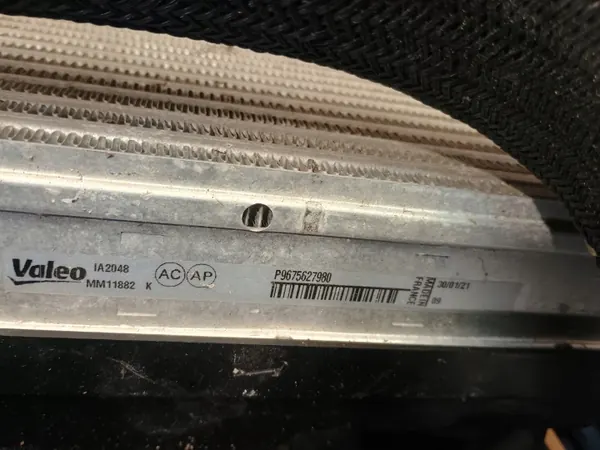 Intercooler OEM 9675627980 para Peugeot 308/3008/5008 image 3