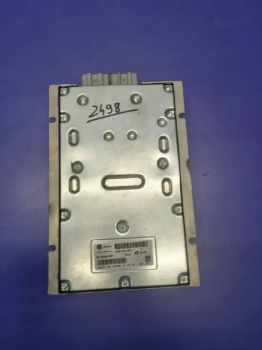 Gebruikte Volkswagen OE audioversterker 3C8035456C image 3