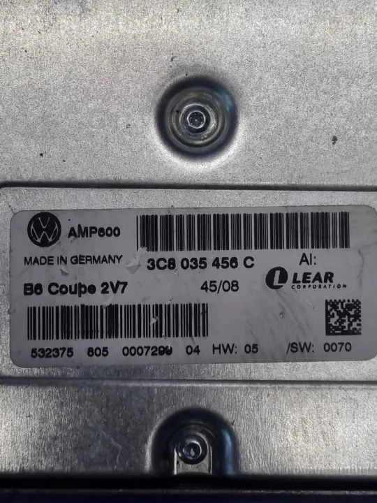 Gebruikte Volkswagen OE audioversterker 3C8035456C image 4