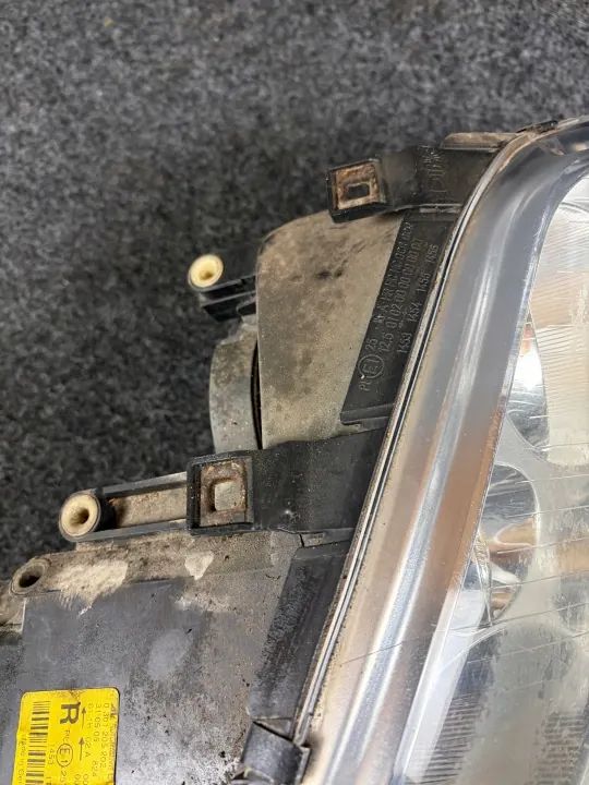 VW Touran I Rechter voorlamp OEM 1T0941006F image 6