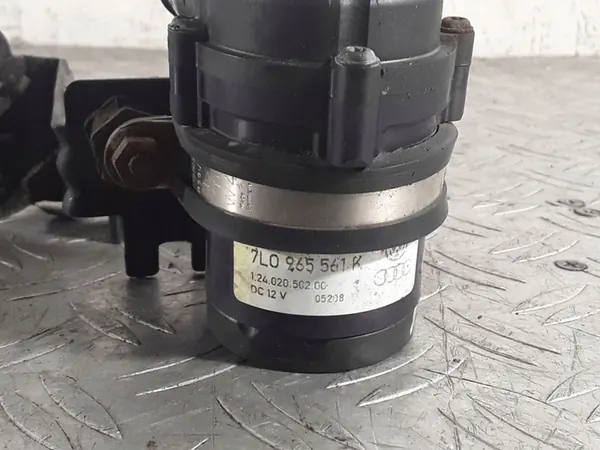 Porsche Cayenne (9PA) Vattencirkulationspump image 4