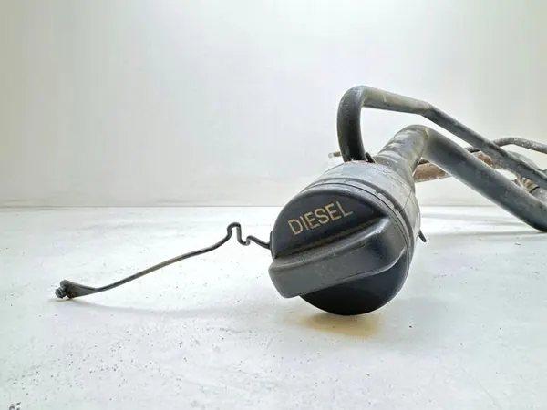 2011 Toyota Verso Fuel Filler image 2