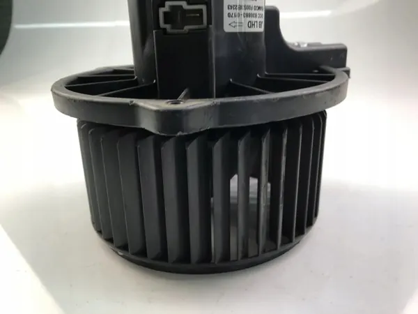 Motor de aquecimento OEM 14478375 para Kia Rio II (JB) image 4