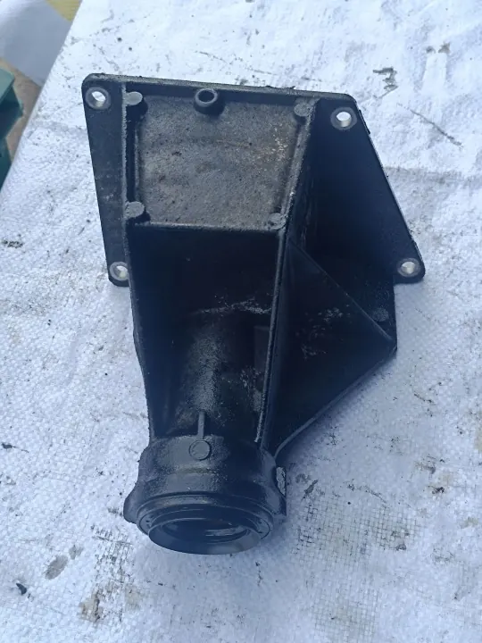 Suporte do rolamento da árvore de transmissão OEM 3153750312003 image 2
