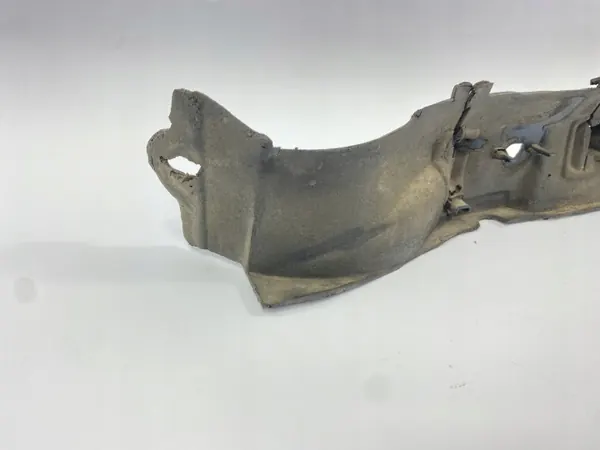 OEM PODSZYBIE/SDV10139 Lämpösuoja Mercedes W124:lle image 9