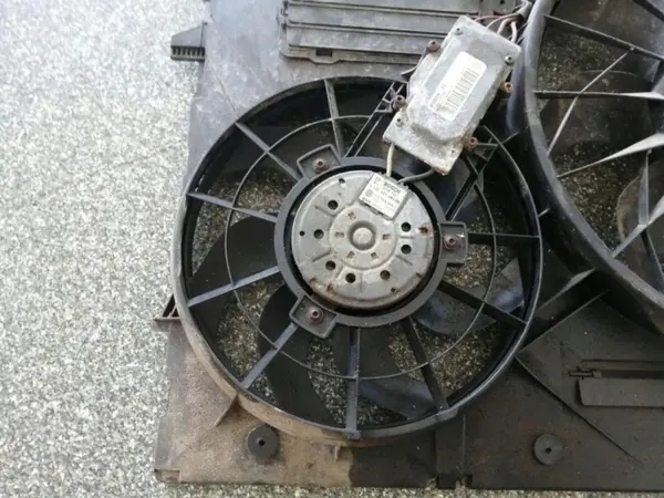Correa delantera VW TOUAREG OEM 7L0121203G - Usada image 3