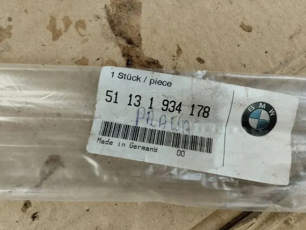 BMW 5 E34 Door Trim OEM 51 13 1 934 178 image 3
