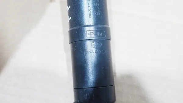 VW OE 5NA955104A koplampreinigingsmond rechts TIGUAN 2016- image 3