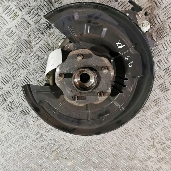 Lexus RX 450H 2020 Taka pyörännavetta OEM UTO33644 image 2