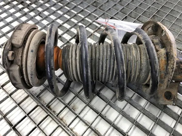 Ammortizzatore Anteriore Destro Audi A3 8P 2.0 Hatchback 03-13 image 4