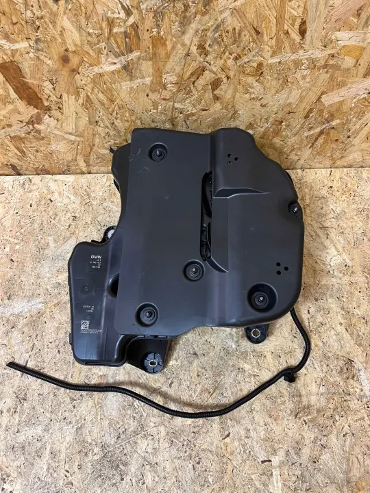 AdBlue-säiliö OEM 8740421 BMW 1-sarja F70 image 2
