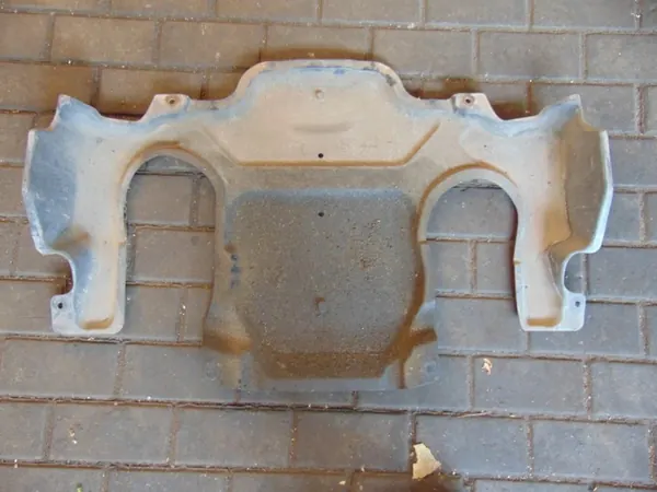 Underskydd Motor Mercedes W211 W219 CLS 5.5 AMG image 2