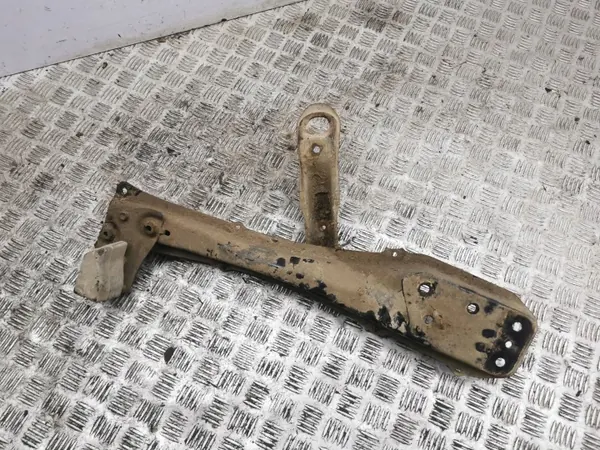 Toyota OE AMD180313 Voorste Hulpframe Gebruikt image 5