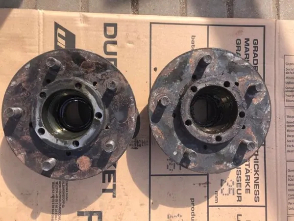 Moyeu Land Rover Discovery 1 94-98 OEM HRC1924 image 2