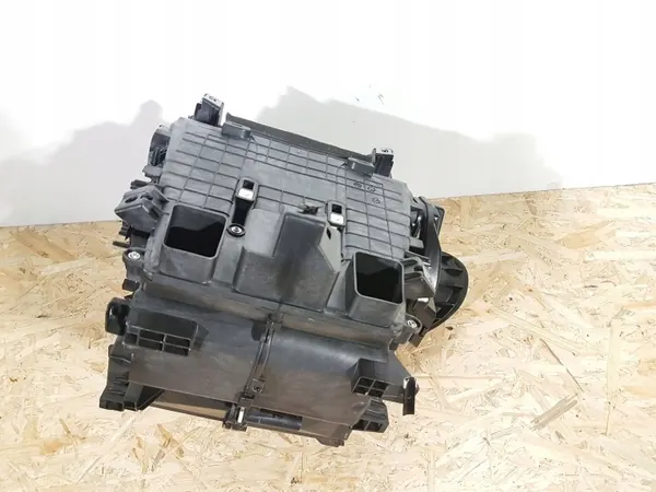 Peugeot 208 airco verdamper OEM 9826065380 - Gebruikt image 9