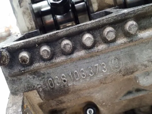 Gebruikte cilinderkop OEM 038103373C image 7