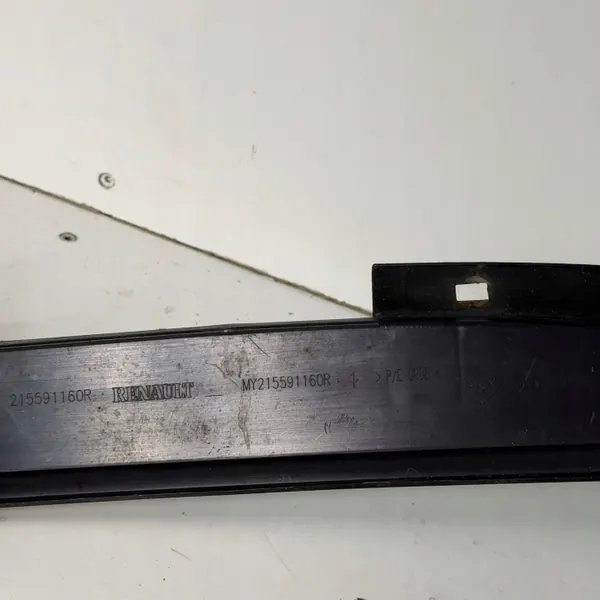 Dacia luftintagsslang OEM 215591160R - Begagnad image 10